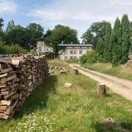 Und Gästezimmer Im Gutshaus Alt-krassow Apartment *